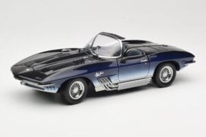 Chevrolet Corvette Mako Shark Dark Blue UT Models 1:18 21061 Diecast