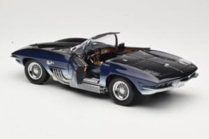 Chevrolet Corvette Mako Shark Dark Blue UT Models 1:18 21061 Diecast — photo 5 of 8
