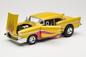 Chevrolet Custom Yellow with Flame Hot Wheels 1:18 21356 Diecast — photo 2 of 8