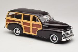 Chevrolet Fleetmaster Woody Black Maisto 1:18 56043 Diecast — photo 6 of 8