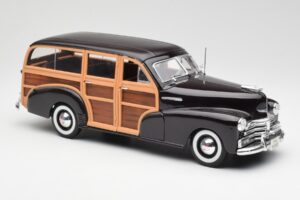 Chevrolet Fleetmaster Woody Brown Maisto 1:18 36854 Diecast — photo 6 of 8