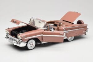Chevrolet Impala Convertible Brown Motormax 1:18 73112 Diecast — photo 2 of 8