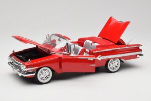 Chevrolet Impala Convertible Red Welly 1:18 9864W Diecast — photo 2 of 8