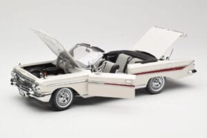 Chevrolet Impala Convertible White Sun Star 1:18 3405 Diecast — photo 2 of 8