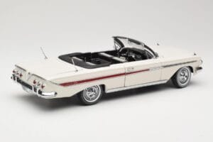 Chevrolet Impala Convertible White Sun Star 1:18 3405 Diecast — photo 3 of 8