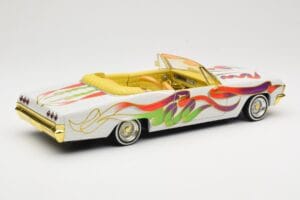 Chevrolet Impala Lowrider White Metallic Hot Wheels 1:18 27635 Diecast — photo 3 of 8