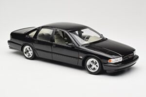 Chevrolet Impala SS Black AUTOart 1:18 71091 Diecast — photo 6 of 8