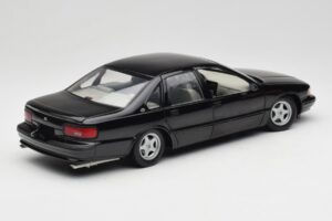 Chevrolet Impala SS Black UT Models 1:18 21031 Diecast — photo 3 of 8