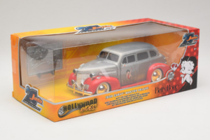 Chevrolet Master Deluxe Dark Silver Metallic Red Jada 1:24 253745012 Diecast — photo 2 of 3