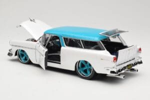 Chevrolet Nomad White Maisto 1:18 32613 Diecast — photo 5 of 8