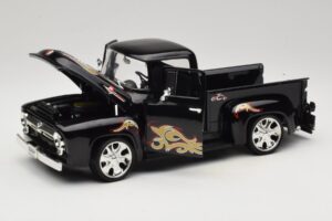 Chevrolet Old School Cody Project Truck & Chopper Set Joyride 1:18 33911 Diecast — photo 2 of 8