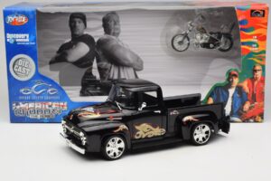 Chevrolet Old School Cody Project Truck & Chopper Set Joyride 1:18 33911 Diecast — photo 8 of 8