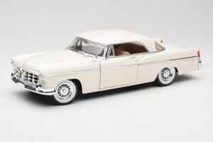 Chrysler 300B White Maisto 1:18 531897 Diecast