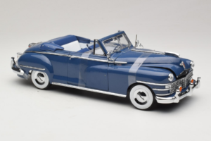 Chrysler New Yorker Blue Signature Models 1:18 CT-68629 Diecast — photo 4 of 6