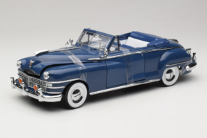 Chrysler New Yorker Blue Signature Models 1:18 CT-68629 Diecast