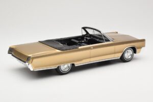 Chrysler Newport Convertible Gold Metallic BoS Models 1:18 BOS273 Resin — photo 2 of 6