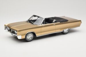 Chrysler Newport Convertible Gold Metallic BoS Models 1:18 BOS273 Resin