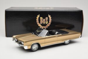 Chrysler Newport Convertible Gold Metallic BoS Models 1:18 BOS273 Resin — photo 6 of 6
