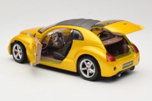 Chrysler Pronto Cruizer Gold Maisto 1:18 50338 Diecast — photo 5 of 8