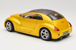 Chrysler Pronto Cruizer Gold Maisto 1:18 50338 Diecast — photo 7 of 8