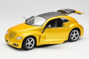 Chrysler Pronto Cruizer Gold Maisto 1:18 37800 Diecast — photo 2 of 8