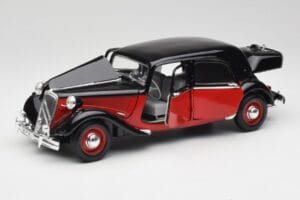 Citroen 15CV 6 Cyl Black & Red Valmy Maisto 1:18 56009 Diecast — photo 2 of 8