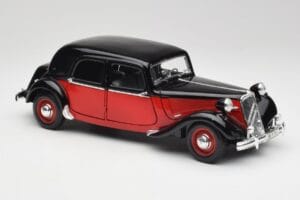 Citroen 15CV 6 Cyl Black & Red Valmy Maisto 1:18 56009 Diecast — photo 6 of 8
