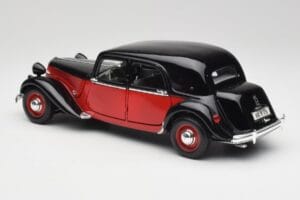 Citroen 15CV 6 Cyl Black & Red Valmy Maisto 1:18 56009 Diecast — photo 7 of 8