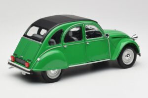 Citroen 2CV Bamboo Green Minichamps 1:18 150111502 Diecast — photo 3 of 8