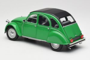 Citroen 2CV Bamboo Green Minichamps 1:18 150111502 Diecast — photo 7 of 8