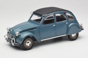 Citroen 2CV Bleu Nuit Solido 1:18 8028 Diecast
