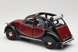 Citroen 2CV Charleston Red Minichamps 1:18 150111501 Diecast — photo 7 of 8