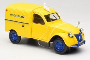 Citroen 2CV Fourgonnette Michelin Bibendum Norev 1:18 181502 Diecast — photo 4 of 6