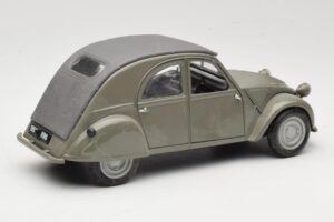Citroen 2CV Grey Maisto 1:18 31834 Diecast — photo 3 of 8