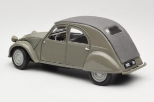 Citroen 2CV Grey Maisto 1:18 31834 Diecast — photo 7 of 8