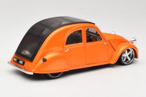 Citroen 2CV Orange Maisto 1:18 31321 Diecast — photo 3 of 8