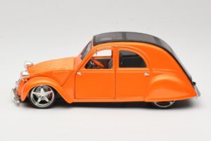 Citroen 2CV Orange Maisto 1:18 31321 Diecast — photo 4 of 8