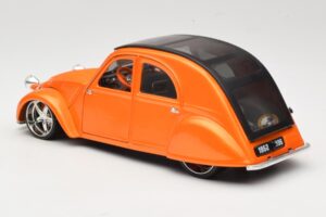 Citroen 2CV Orange Maisto 1:18 31321 Diecast — photo 7 of 8