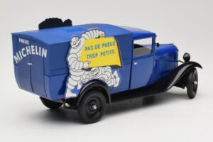 Citroen C4 F Pas de Pneus Trop Petit Blue Solido 1:18 151235-00 Diecast — photo 3 of 8