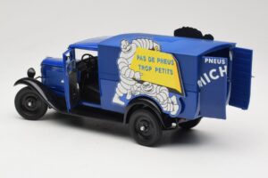 Citroen C4 F Pas de Pneus Trop Petit Blue Solido 1:18 151235-00 Diecast — photo 5 of 8