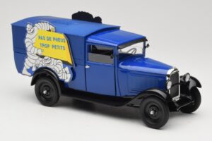 Citroen C4 F Pas de Pneus Trop Petit Blue Solido 1:18 151235-00 Diecast — photo 6 of 8