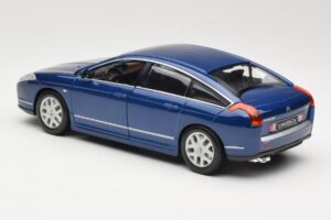 Citroen C6 Blue Bburago 1:18 18-12073 Diecast — photo 7 of 8