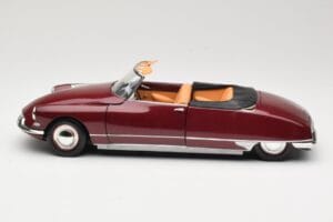 Citroen DS19 Cabriolet Bordeaux Norev 1:18 181561 Diecast — photo 4 of 8