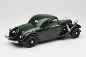 Citroen Traction Avant 11 Coupe Green Solido 1:18 8179 Diecast — photo 3 of 8