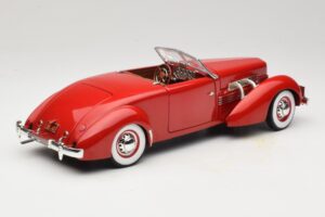 Cord 812 Convertible Red American Muscle 1:18 32158 Diecast — photo 3 of 8