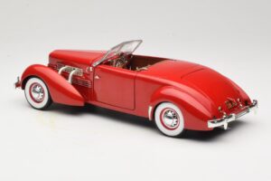 Cord 812 Convertible Red American Muscle 1:18 32158 Diecast — photo 7 of 8