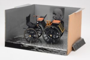 Daimler Motorkutsche 1886 Minichamps 1:24 B66040002 Diecast — photo 3 of 4
