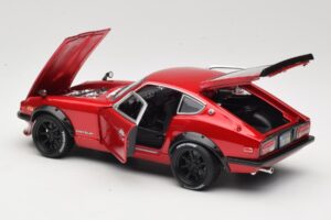 Datsun 240Z S30 Red Maisto 1:18 32611 Diecast — photo 5 of 8