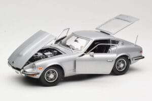 Datsun 240Z S30 Silver Sun Star 1:18 3503 Diecast — photo 2 of 8