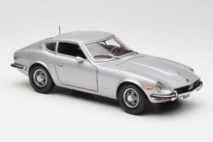 Datsun 240Z S30 Silver Sun Star 1:18 3503 Diecast — photo 6 of 8